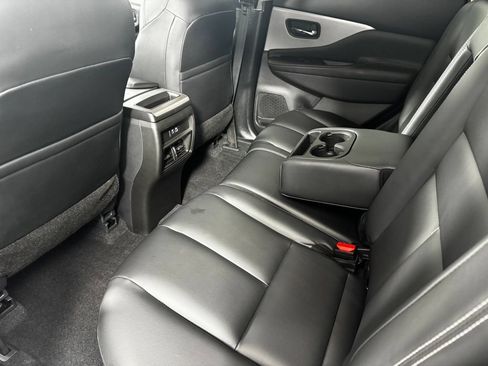 Used 2022 Nissan Murano SV AWD/4WD image 15