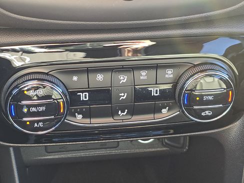 Used 2023 Buick Encore GX Essence w/ Advanced Technology Package image 26