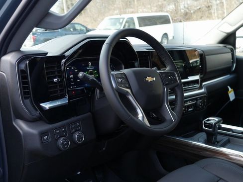 New 2026 Chevrolet Silverado 1500 LT w/ Z71 Off-Road Package AWD/4WD image 10