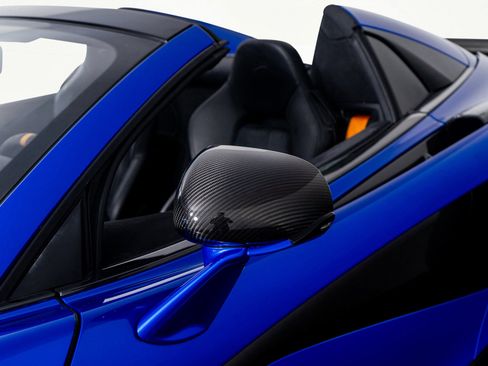 Used 2020 McLaren 600LT Spider image 30