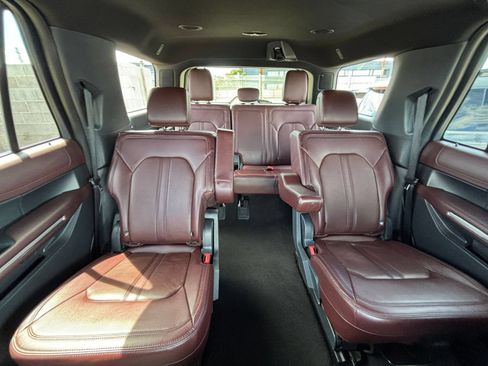 Used 2024 Ford Expedition Limited AWD/4WD image 41