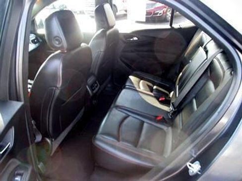 Used 2022 Chevrolet Equinox RS w/ RS Leather Package image 2