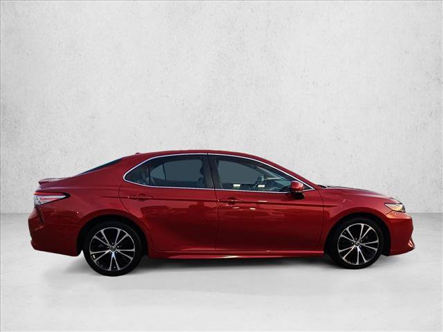 Used 2019 Toyota Camry SE FWD image 4