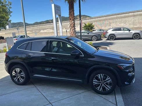 Used 2025 Mercedes-Benz GLA 250 image 5