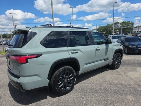 New 2026 Toyota Sequoia Platinum AWD/4WD image 5