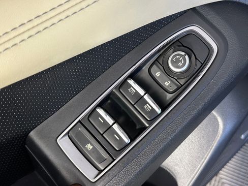 Used 2019 Subaru Ascent Touring w/ Popular Package #3 image 21