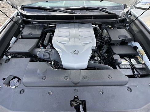 Used 2022 Lexus GX 460 Luxury w/ Sport Design Package AWD/4WD image 36