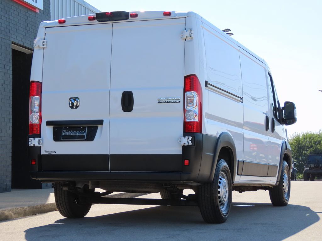 Used 2025 RAM ProMaster 2500 w/ Convenience Group FWD image 5