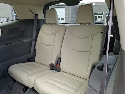 Used 2024 Cadillac XT6 Premium Luxury w/ LPO, Floor Liner Package AWD/4WD image 14