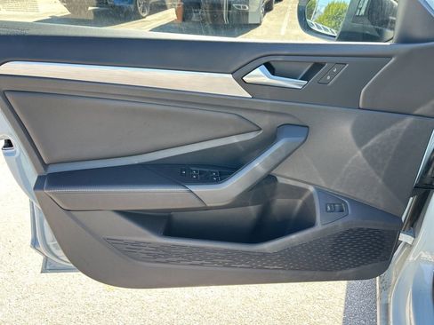 Used 2025 Volkswagen Jetta Sport image 16