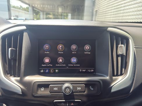Used 2022 GMC Terrain SLE w/ Driver Convenience Package FWD image 21