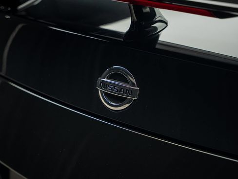 Used 2021 Nissan GT-R Premium AWD/4WD image 14