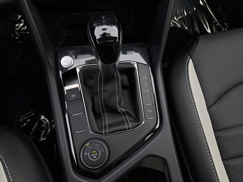 New 2025 Volkswagen Taos SEL AWD/4WD image 24