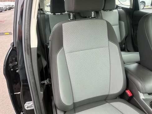 Used 2017 Ford C-MAX Energi SE image 40