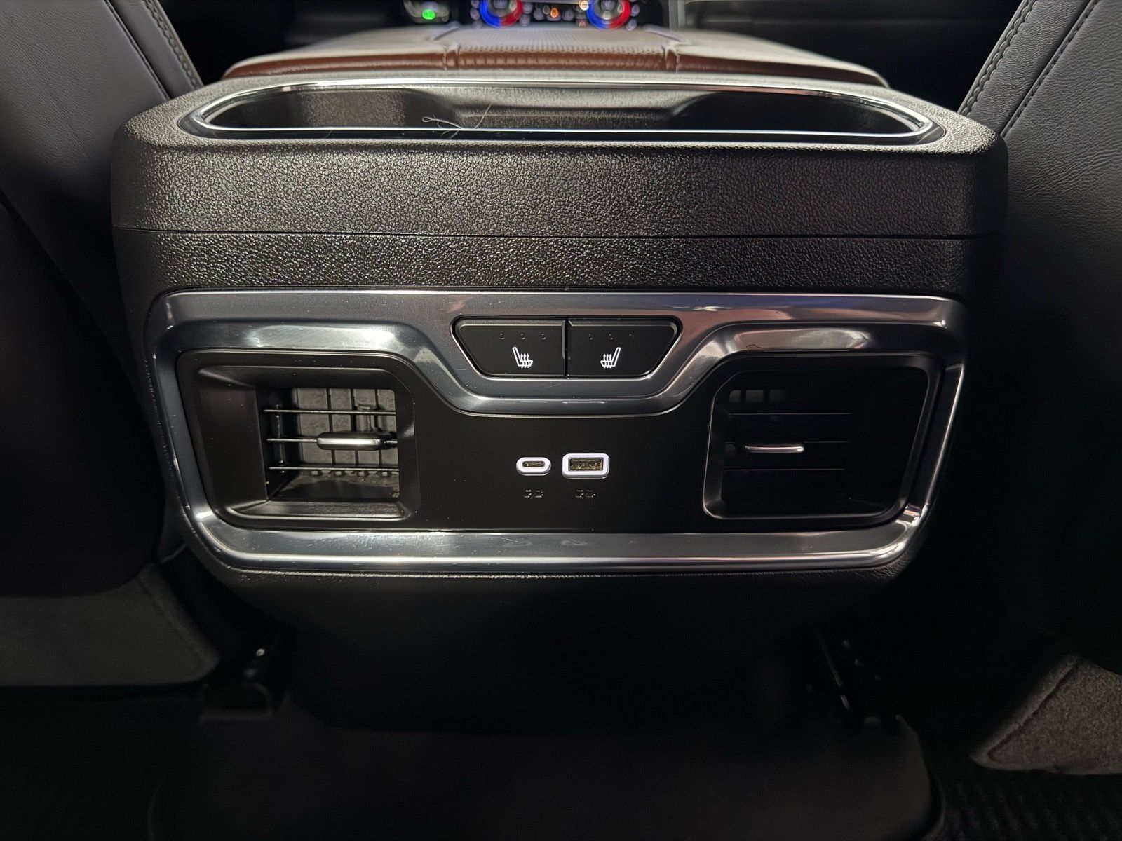 Used 2024 GMC Sierra 1500 Denali Ultimate AWD/4WD image 25