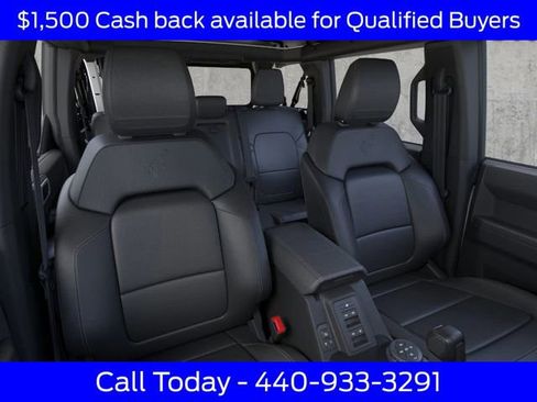 New 2025 Ford Bronco Badlands image 11