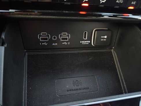 Used 2023 Jeep Grand Cherokee Trailhawk w/ Advanced Protech Group II AWD/4WD image 28