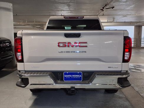 New 2026 GMC Sierra 1500 SLE AWD/4WD image 9