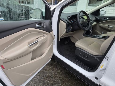 Used 2018 Ford Escape SE w/ SE Sync 3 Package image 23