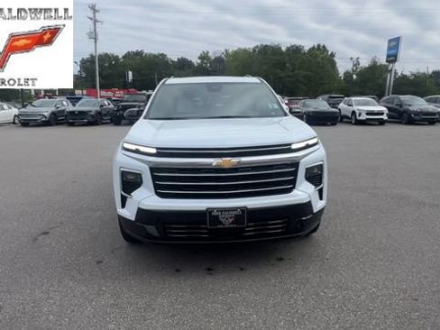 Used 2026 Chevrolet Traverse High Country w/ LPO, Floor Liner Package FWD image 6