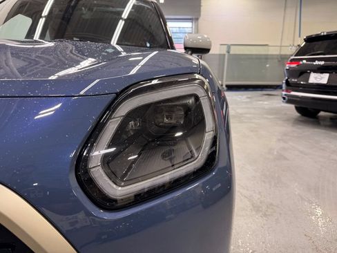 Certified 2025 MINI Cooper Countryman S w/ Comfort Package Max AWD/4WD image 9