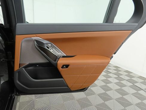 Certified 2025 BMW 740i xDrive image 26