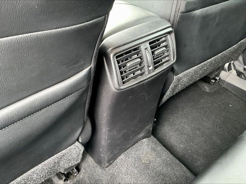 Used 2022 Nissan Rogue Sport SL image 33