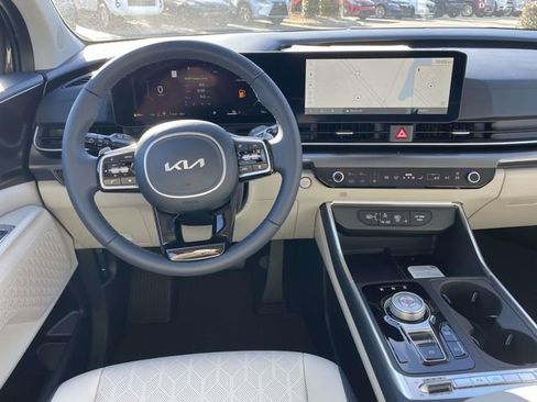 New 2026 Kia Carnival SX w/ SX Dark Edition Package image 3