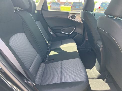 Used 2025 Kia Soul LX w/ LX Technology Package image 22