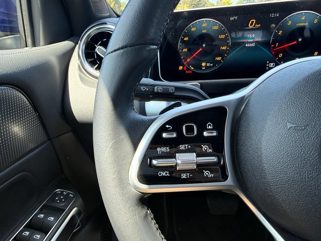 Used 2020 Mercedes-Benz GLB 250 4MATIC image 25