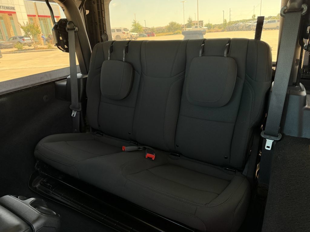 Used 2021 Jeep Wrangler Sport AWD/4WD image 26