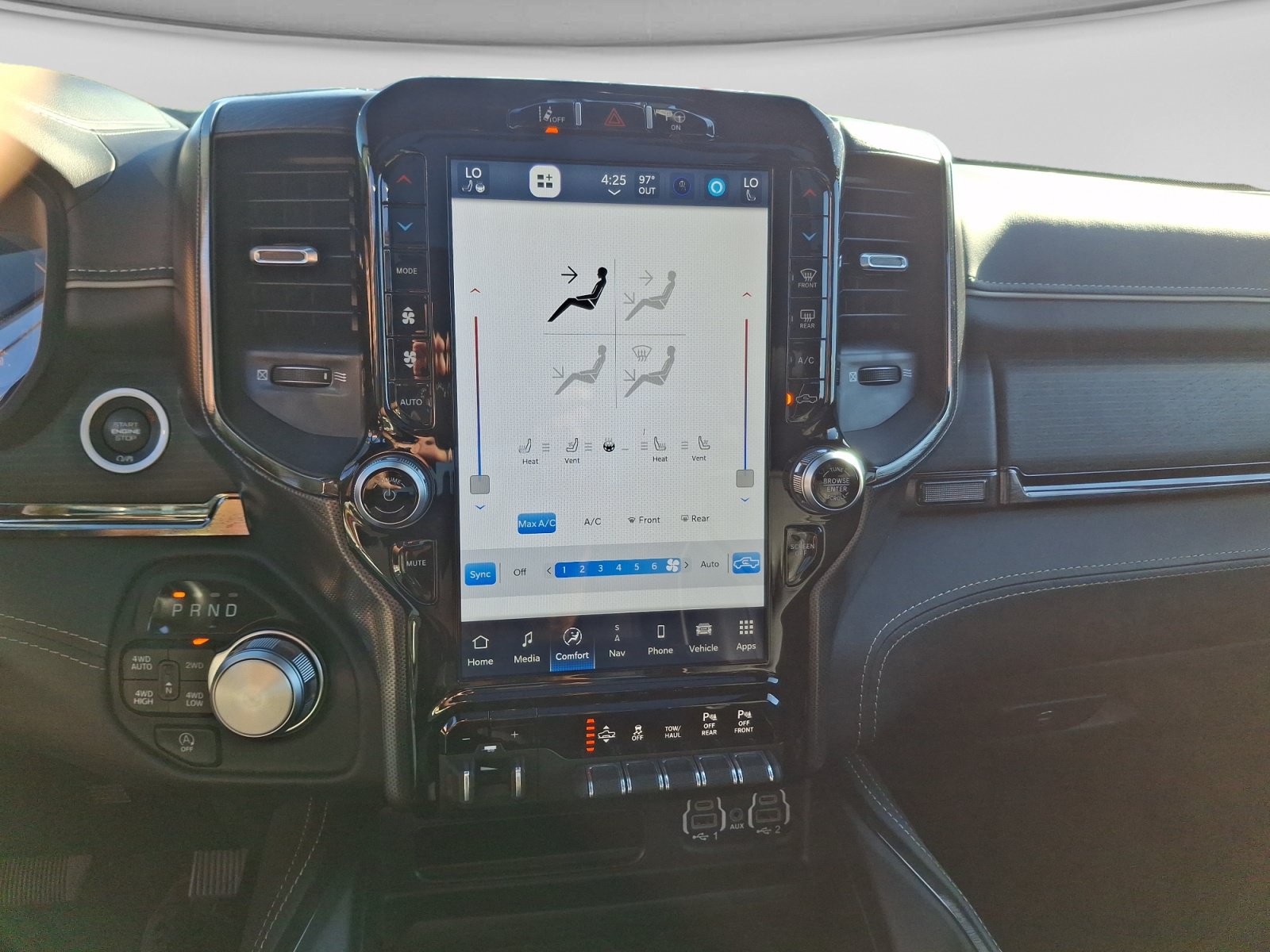 Used 2024 RAM 1500 Limited AWD/4WD image 22