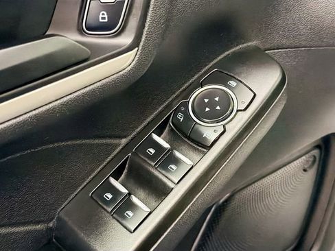 Used 2022 Ford Escape SE image 17