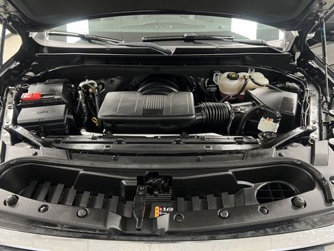 Used 2023 GMC Yukon XL SLT image 61