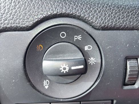 Used 2012 Ford Mustang GT image 18