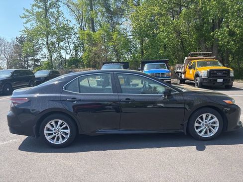 Used 2024 Toyota Camry LE FWD image 4