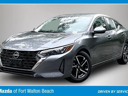 Used 2024 Nissan Sentra SV FWD image 2