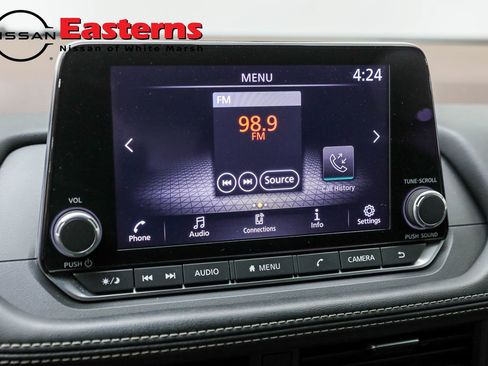 Used 2023 Nissan Rogue S image 28