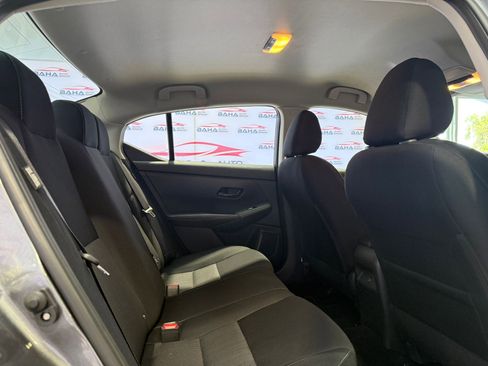 Used 2025 Nissan Sentra SV image 30