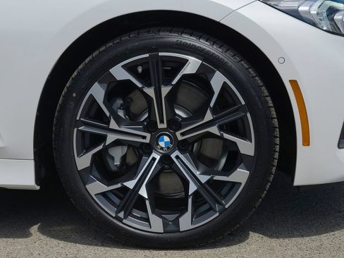 New 2026 BMW 330i Sedan w/ Premium Package RWD image 5