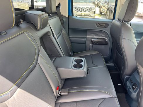 Certified 2025 Ford Maverick Lobo AWD/4WD image 28