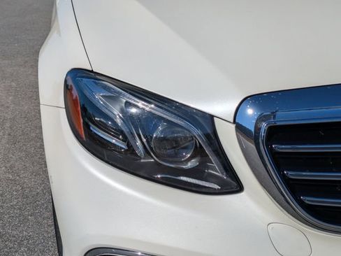 Used 2018 Mercedes-Benz E 400 E 400 image 10