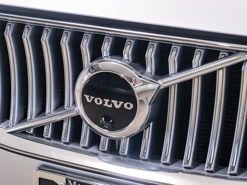 Used 2022 Volvo XC90 T8 Inscription w/ Advanced Package AWD/4WD image 13