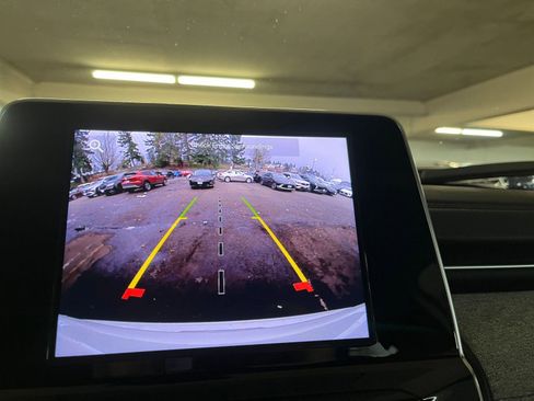 Used 2025 Jeep Compass Latitude image 24