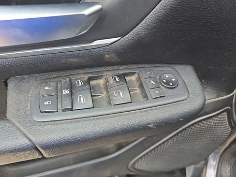 Used 2019 RAM 1500 Big Horn AWD/4WD image 7