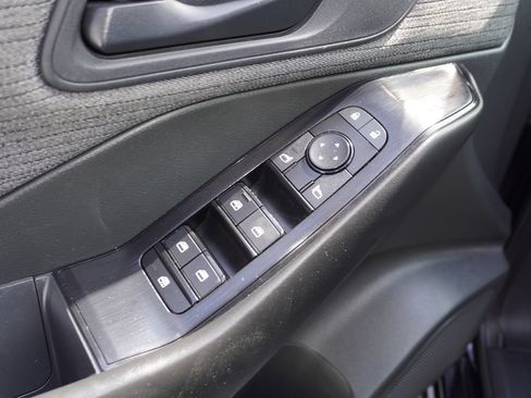 Used 2023 Nissan Rogue S FWD image 13