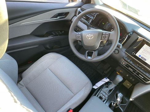 Certified 2026 Toyota Camry LE image 14