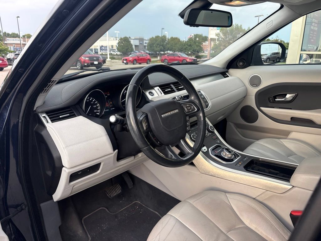 Used 2013 Land Rover Range Rover Evoque Pure Plus AWD/4WD image 10