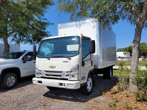 New 2024 Chevrolet Low Cab Forward RWD image 4