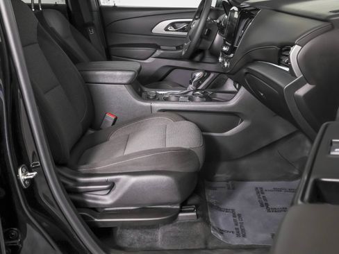 Used 2023 Chevrolet Traverse LT AWD/4WD image 44